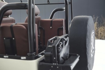 2B-024-Convertible-Mercedes-G-250-083487