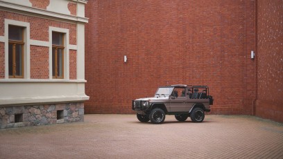 1-001-Convertible-Mercedes-G-250-079220