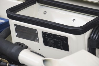 2A-039-Convertible-Mercedes-G-250-075226 blur