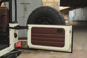 2B-033-Convertible-Mercedes-G-250-074657