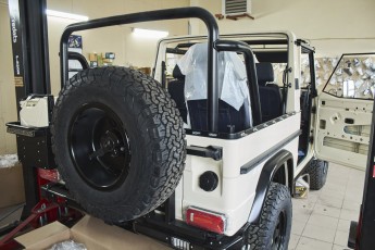 3-001-Convertible-Mercedes-G-250-075226