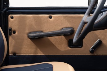 2B-033-Convertible-Mercedes-G-250-084645