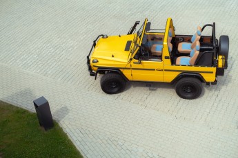 2B-007-Convertible-Mercedes-G-250-086101