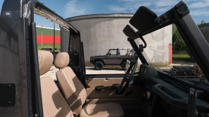 1-004-Convertible-Mercedes-G-250-084865