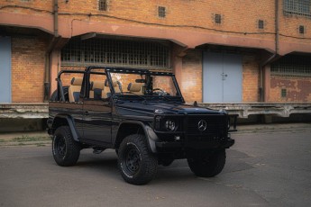 2B-004-Convertible-Mercedes-G-250-075259-