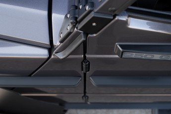 2B-019-Convertible-Mercedes-G-250-088454-RE