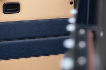 2B-032-Convertible-Mercedes-G-250-075259-