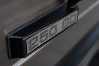 2B-048-Convertible-Mercedes-G-250-088454-RE