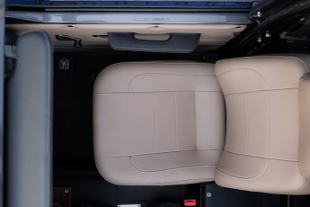 2B-077-Convertible-Mercedes-G-250-088454-RE