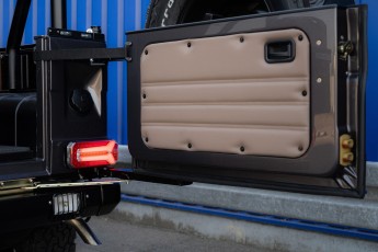 2B-078-Convertible-Mercedes-G-250-088454-RE