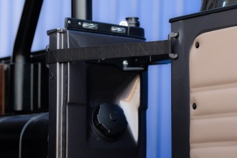 2B-109-Convertible-Mercedes-G-250-088454-RE