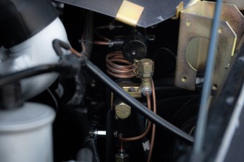 2B-127-Convertible-Mercedes-G-250-088454-RE