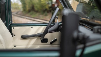 1-002-Convertible-Mercedes-G-250-078320