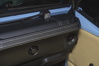 2A-036-Convertible-Mercedes-G-250-079029_1