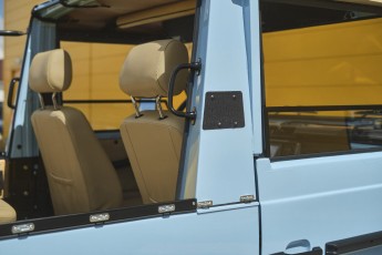 2B-021-Convertible-Mercedes-G-250-079029_1