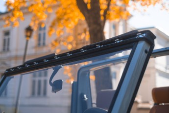 2B-028-Convertible-Mercedes-G-250-083883-