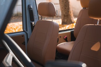 2B-060-Convertible-Mercedes-G-250-083883-