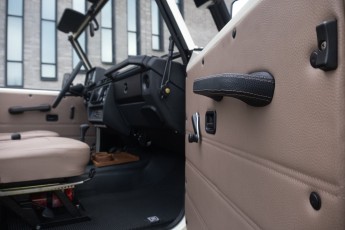 2B-049-Convertible-Mercedes-G-250-069469