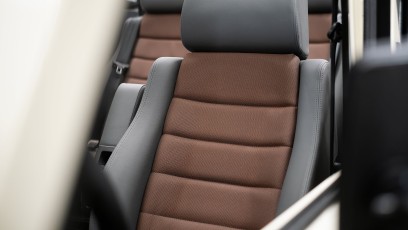 1-005-Convertible-Mercedes-G-250-069155