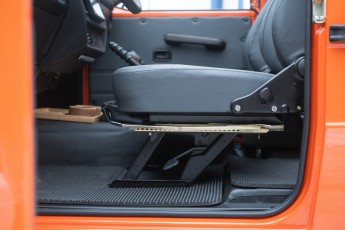 2B-061-Convertible-Mercedes-G-250-088744-