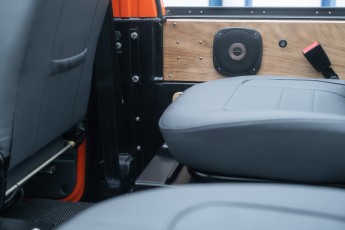 2B-067-Convertible-Mercedes-G-250-088744-