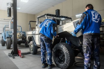 3-016-Convertible-Mercedes-G-250-069155