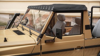 1-008-Convertible-Mercedes-G-250-088714