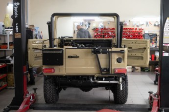 3-027-Convertible-Mercedes-G-250-088714-