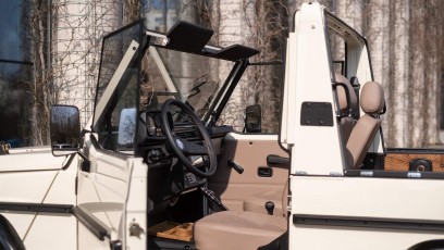 1-004-Convertible-Mercedes-G-250-079472
