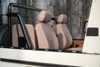 2B-067-Convertible-Mercedes-G-250-079472