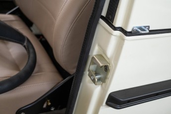 3-017-Convertible-Mercedes-G-250-079472