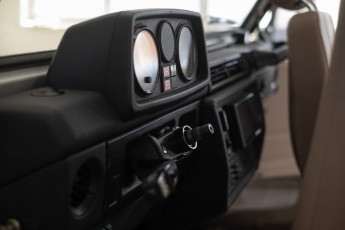 3-009-Convertible-Mercedes-G-250-067611