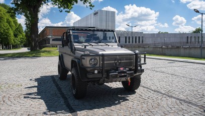 1-002-Convertible-Mercedes-G-250-082070