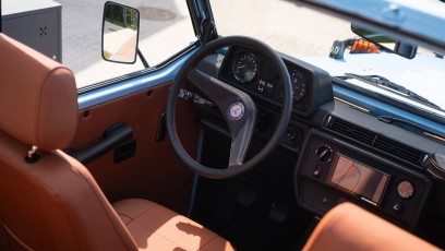 1-004-Convertible-Mercedes-G-250-081975