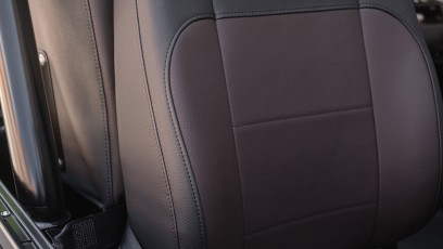 1-004-Convertible-Mercedes-G-250-082070