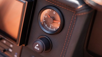 1-005-Convertible-Mercedes-G-250-081975