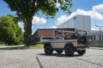 2B-002-Convertible-Mercedes-G-250-082070