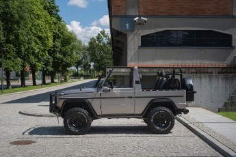 2B-004-Convertible-Mercedes-G-250-082070