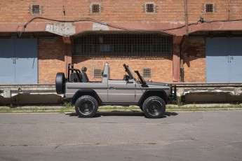 2B-016-Convertible-Mercedes-G-250-082070
