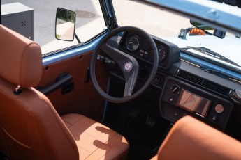 2B-038-Convertible-Mercedes-G-250-081975
