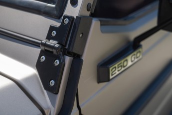 2B-042-Convertible-Mercedes-G-250-082070