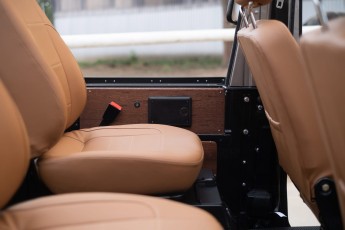 2B-044-Convertible-Mercedes-G-250-082889