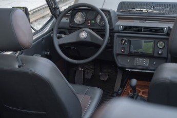 2B-046-Convertible-Mercedes-G-250-082070