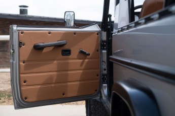 2B-063-Convertible-Mercedes-G-250-082889