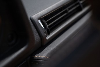 2B-066-Convertible-Mercedes-G-250-082889