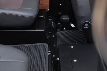 2B-067-Convertible-Mercedes-G-250-082070