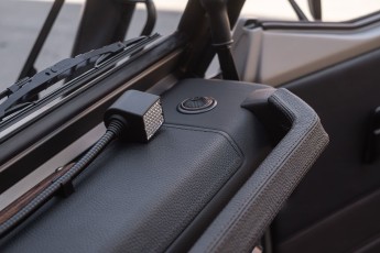 2B-076-Convertible-Mercedes-G-250-082070