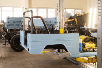 3-015-Convertible-Mercedes-G-250-081975