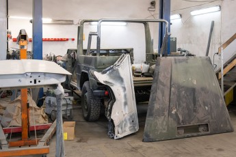 3-057-Convertible-Mercedes-G-250-081975