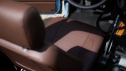 1-007-Convertible-Mercedes-G-250-081240